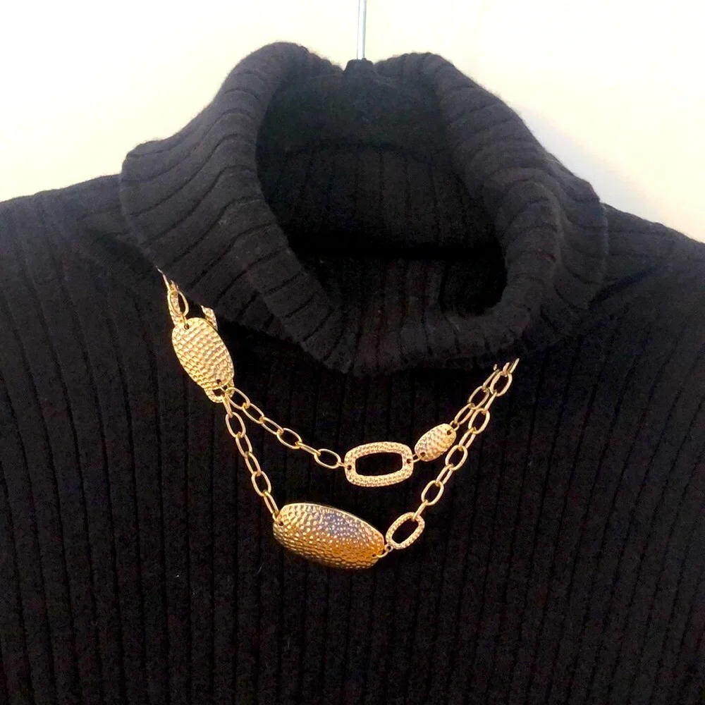 Vintage gold chunky necklace